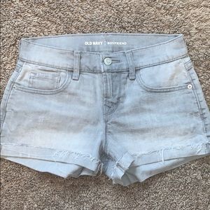 gray light washed jean shorts